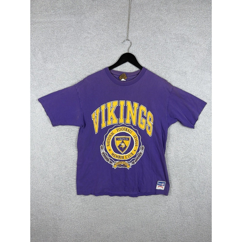 Vintage Minnesota Vikings NFL Football T-Shirt Size L Purple Nutmeg Athletic